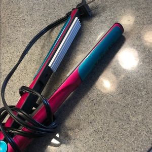 Hair crimper! Used once or twice. Cleaned